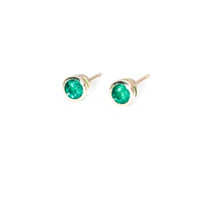 emerald-bezel-earrings-3